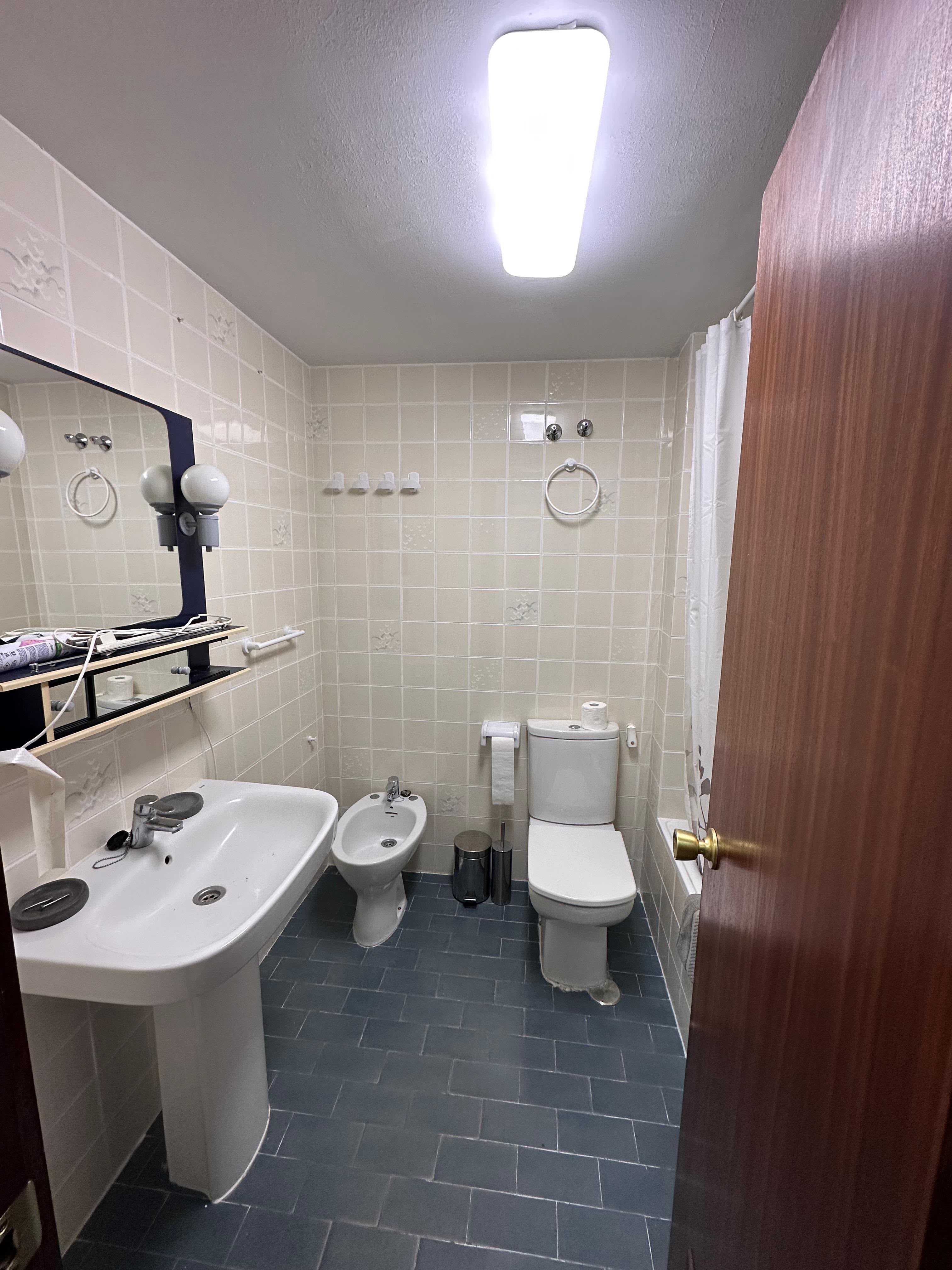 Baño en Fuengirola antes de la reforma